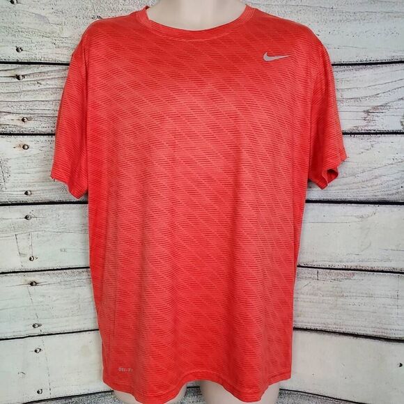 Nike Dri-Fit Training T-Shirt Men’s XL Red Performance Tee - Picture 1 of 6
